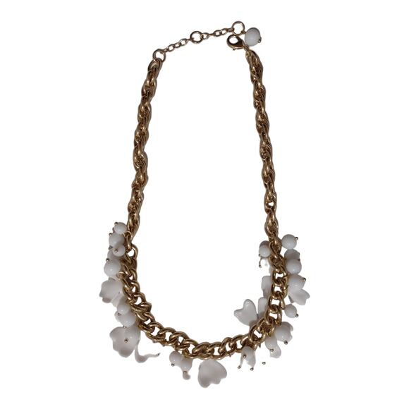 Retro Gold & White Floral Beaded Costume Necklace - Picture 6 of 9